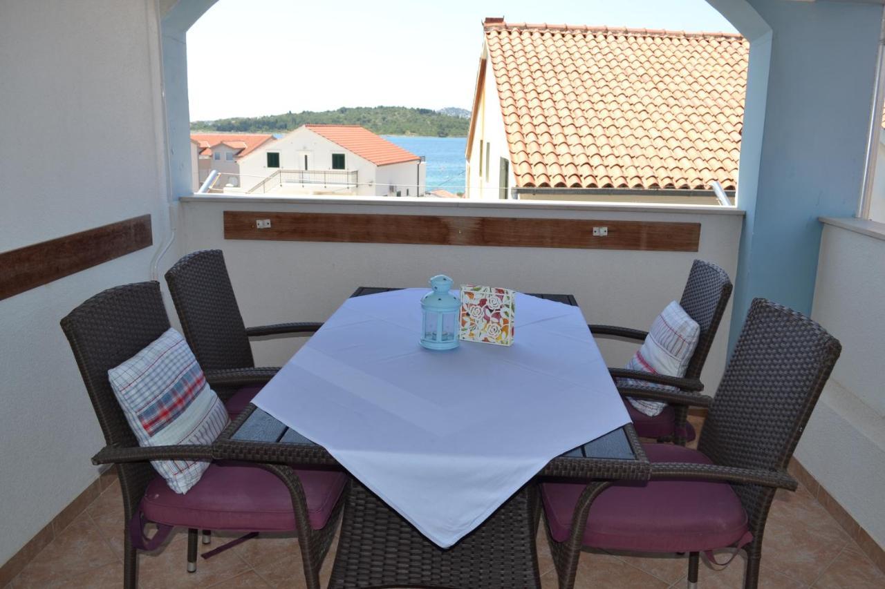 Apartments Lucija Срима Екстериор снимка