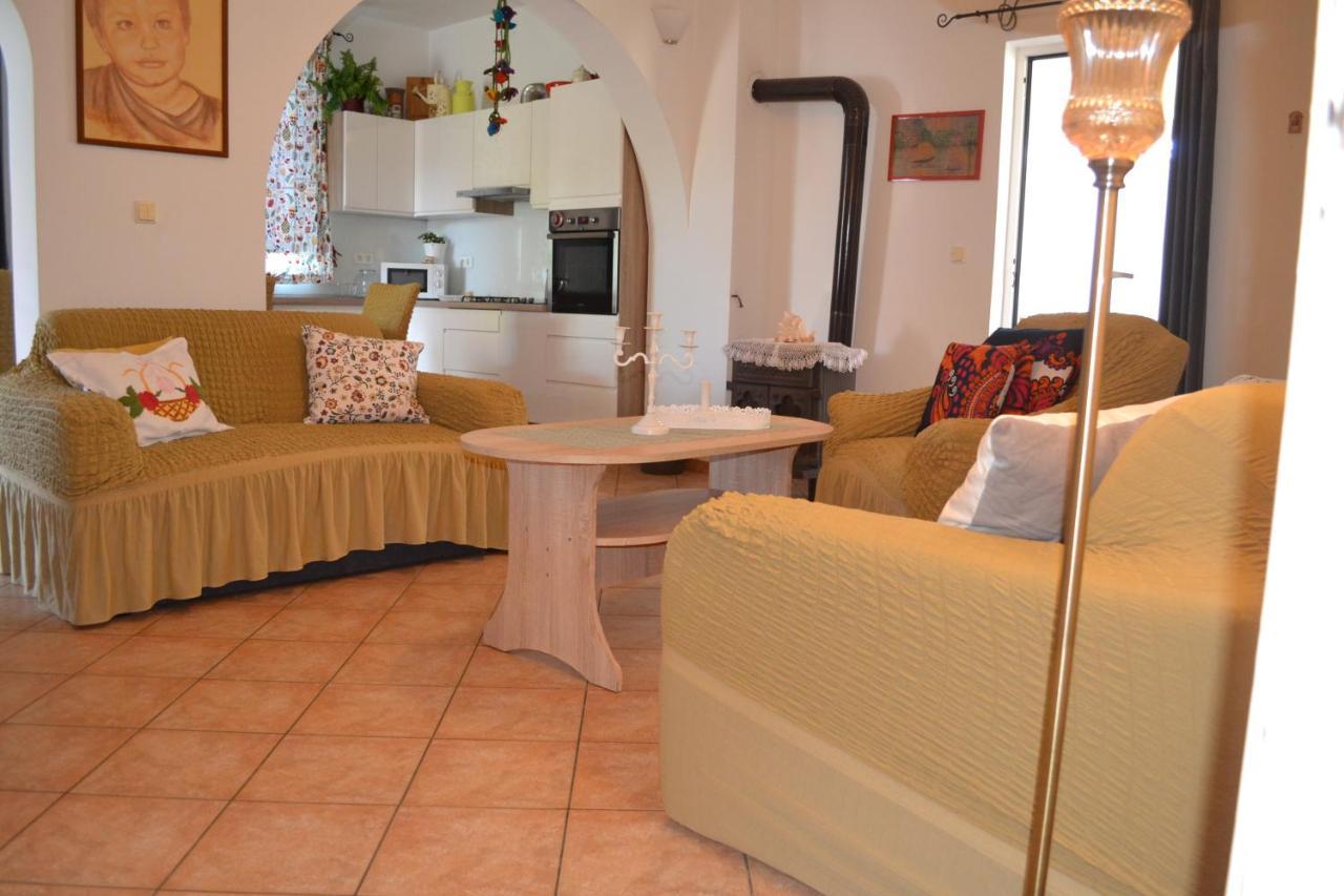 Apartments Lucija Срима Екстериор снимка