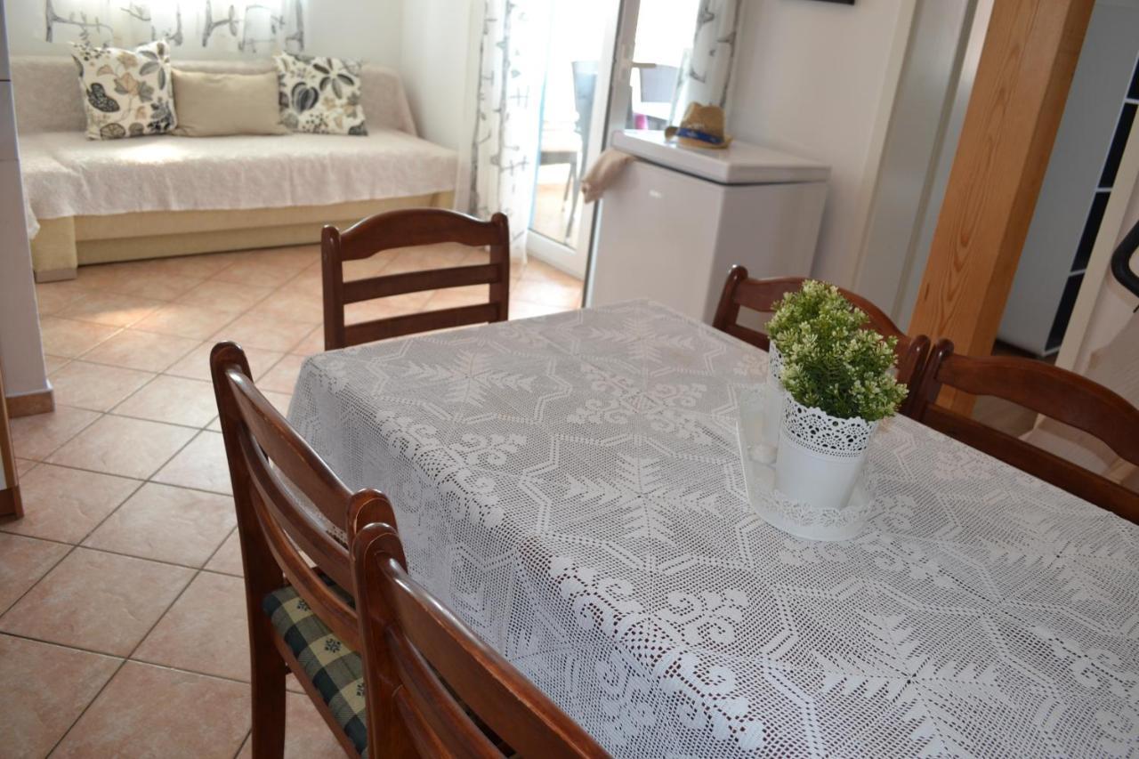 Apartments Lucija Срима Екстериор снимка