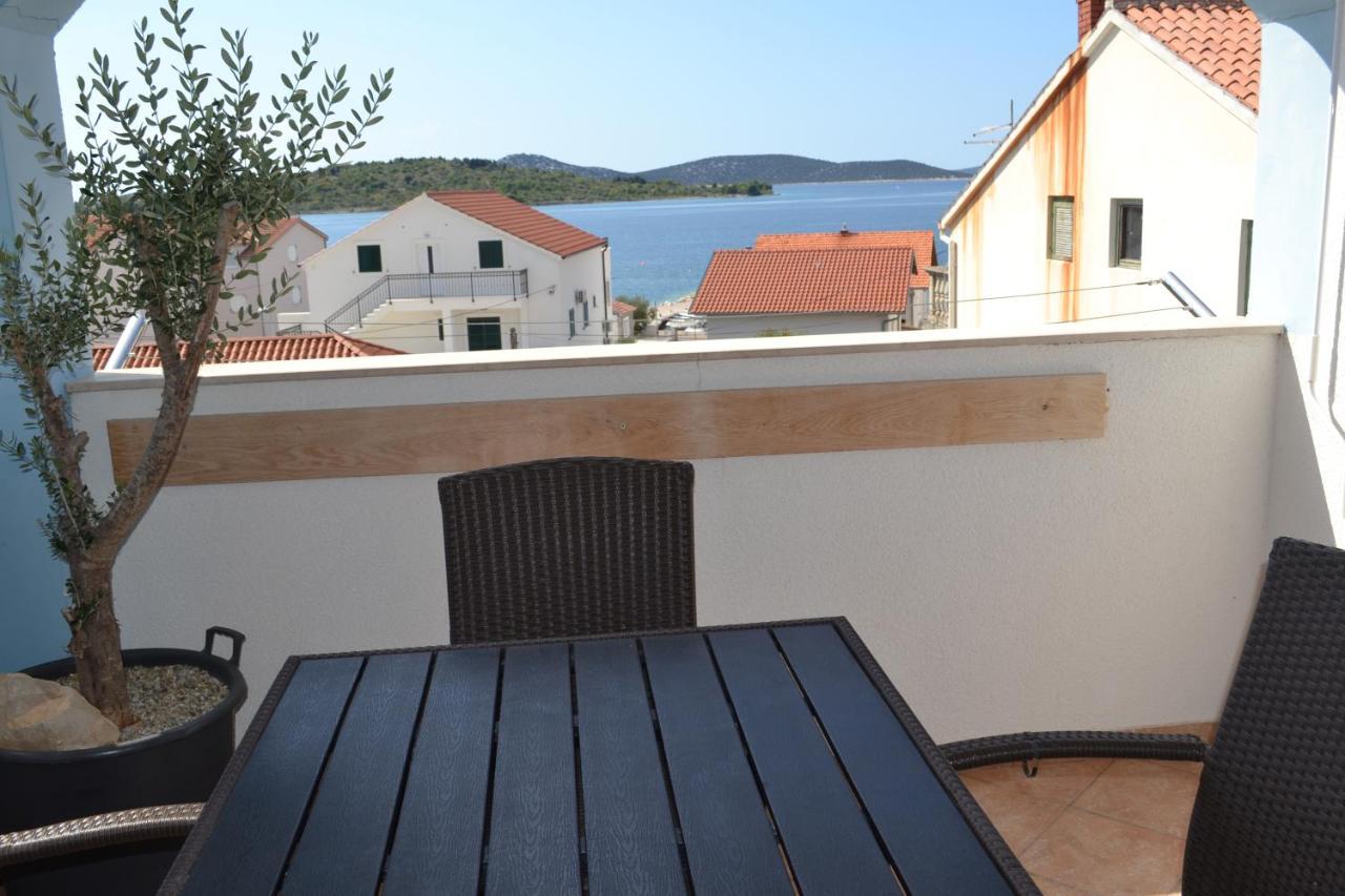 Apartments Lucija Срима Екстериор снимка