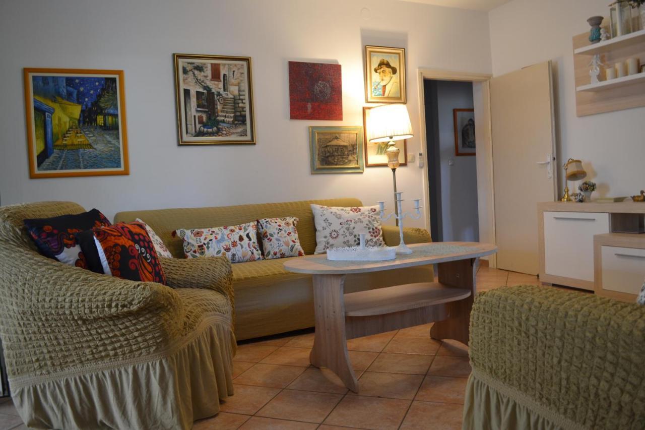 Apartments Lucija Срима Екстериор снимка