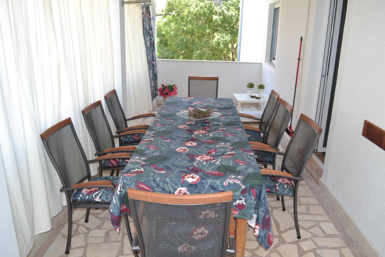 Apartments Lucija Срима Екстериор снимка