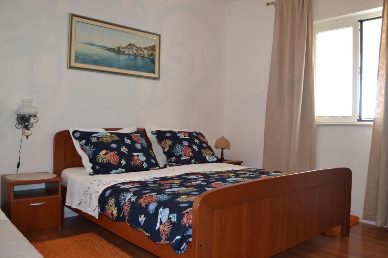 Apartments Lucija Срима Екстериор снимка